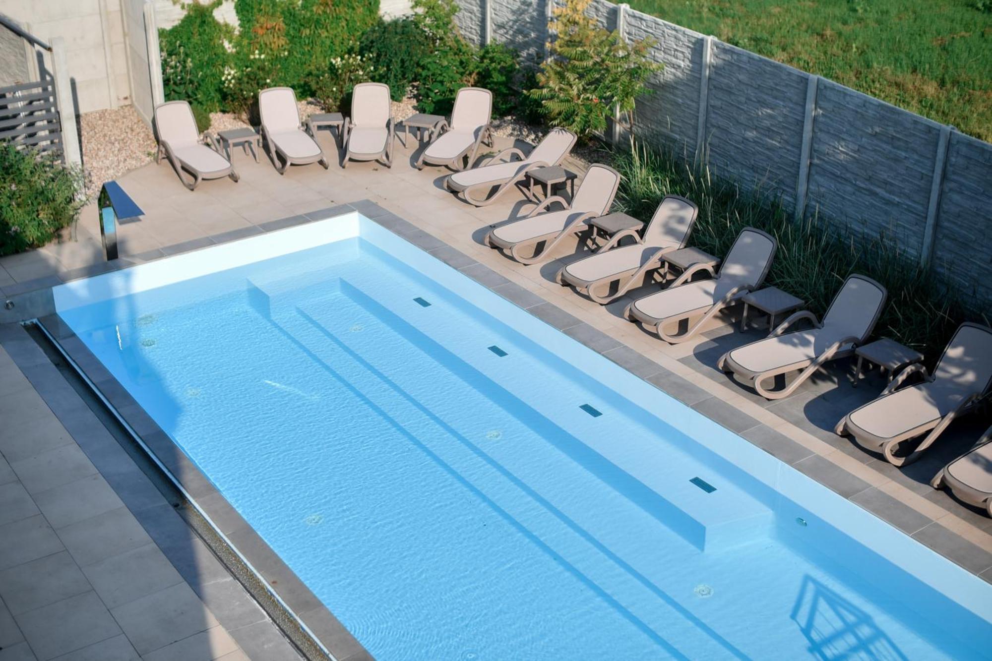 Hotel Jarzebinowy &